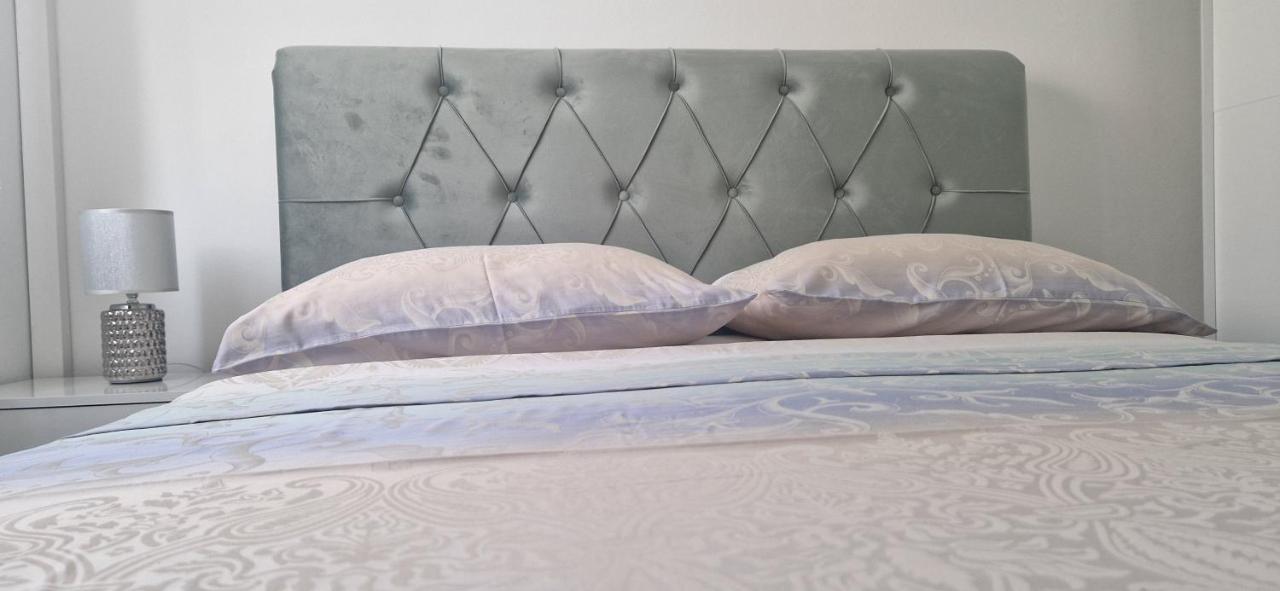 Apartmani Assa Krk クルク エクステリア 写真