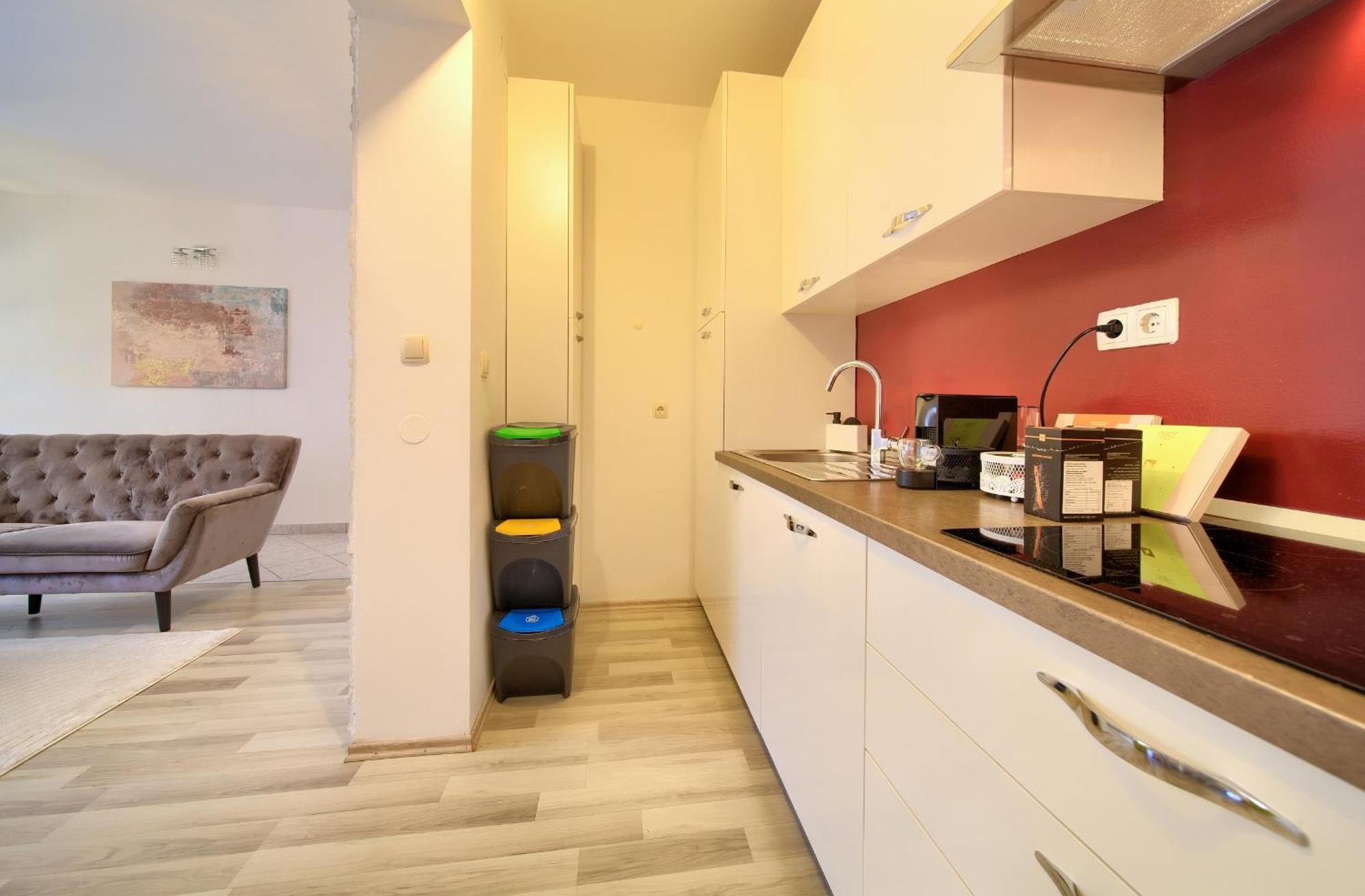 Apartmani Assa Krk クルク エクステリア 写真